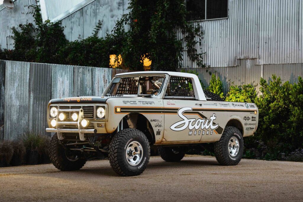 Reborn-Scout-Motors-EV-Brand-prend-une-1976-International-Harvester